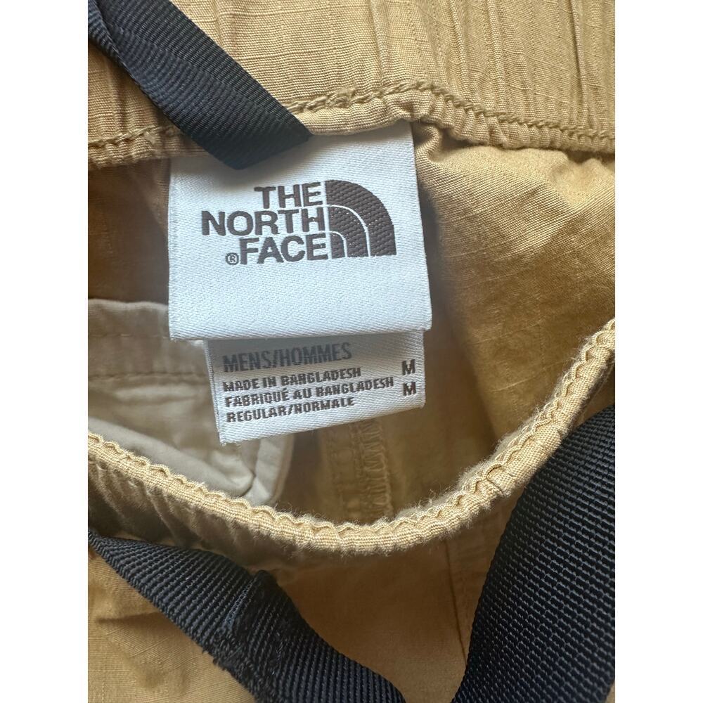 **SUMMER SALE** North Face Men's Ripstop Cargo Shorts- Size M - Picture 5 of 8
